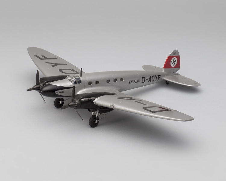 Image: model airplane: Deutsche Lufthansa, Heinkel He-111C