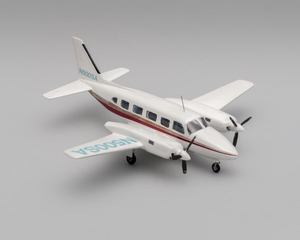 Image: model airplane: Piper PA-31-350 Chieftain