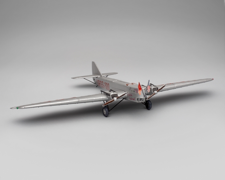 Image: model airplane: Tupolev ANT-4 Land of the Soviets