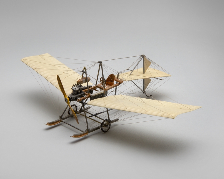 Image: model airplane: Fokker Spinne (Spider) III