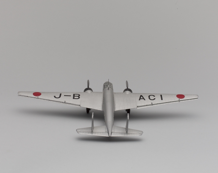 Image: model airplane: Mitsubishi G3M2 Nippon