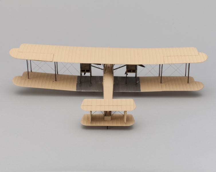 Image: model airplane: Vickers Vimy