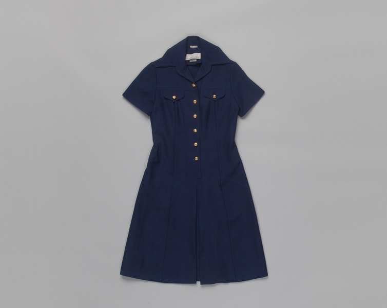 Image: flight attendant dress: American Airlines