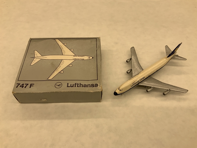 Miniature model airplane: Lufthansa Cargo, Boeing 747F