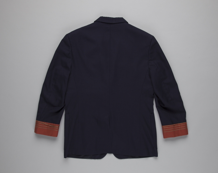 Image: flight service director jacket (male): Qantas Airways