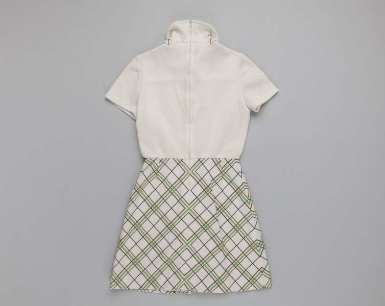 Image: air hostess dress: TWA (Trans World Airlines), summer