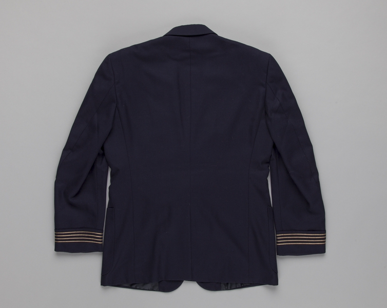 Image: flight service director jacket (male): Qantas Airways