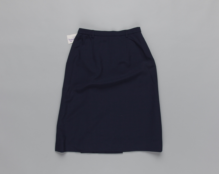 Image: flight attendant skirt: United Airlines