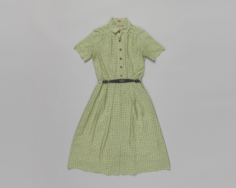 Image: flight attendant dress: UTA (Union de Transports Aériens)