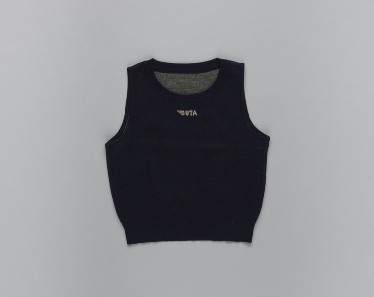 Image: flight attendant sweater vest: UTA (Union de Transports Aériens)