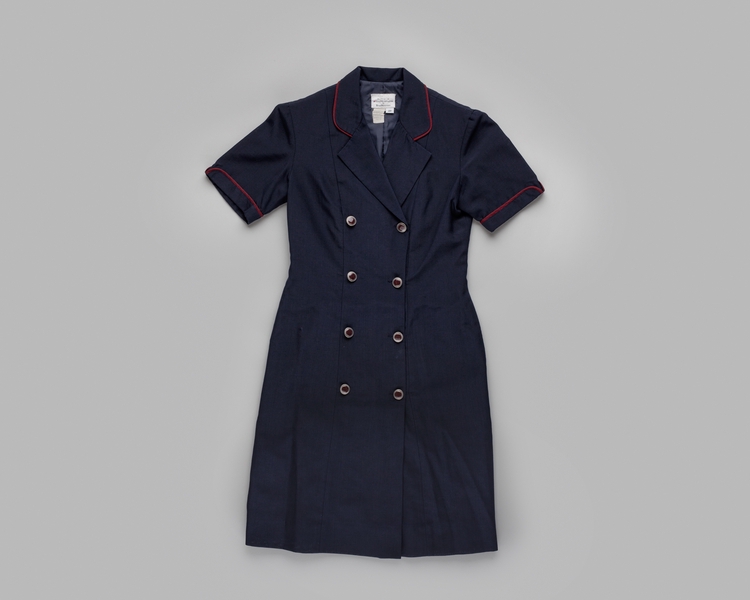 Image: flight attendant dress: United Airlines