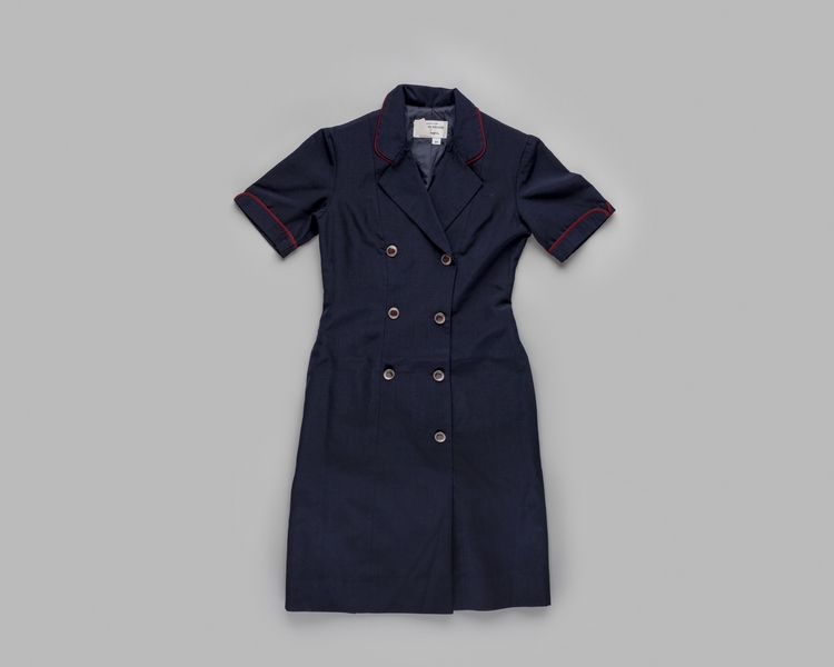 Image: flight attendant dress: United Airlines