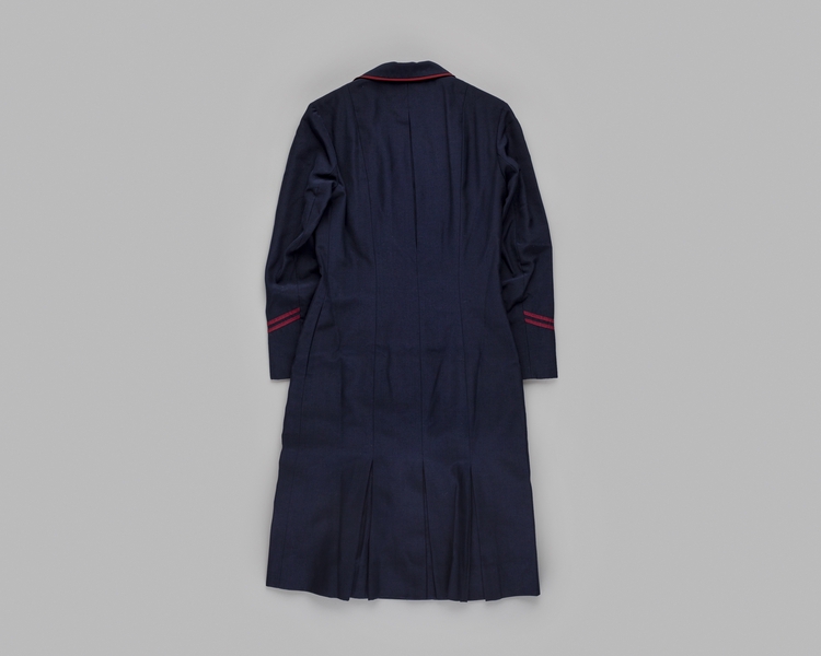 Image: flight attendant dress: United Airlines