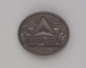 Image: belt buckle: Delta Air Lines