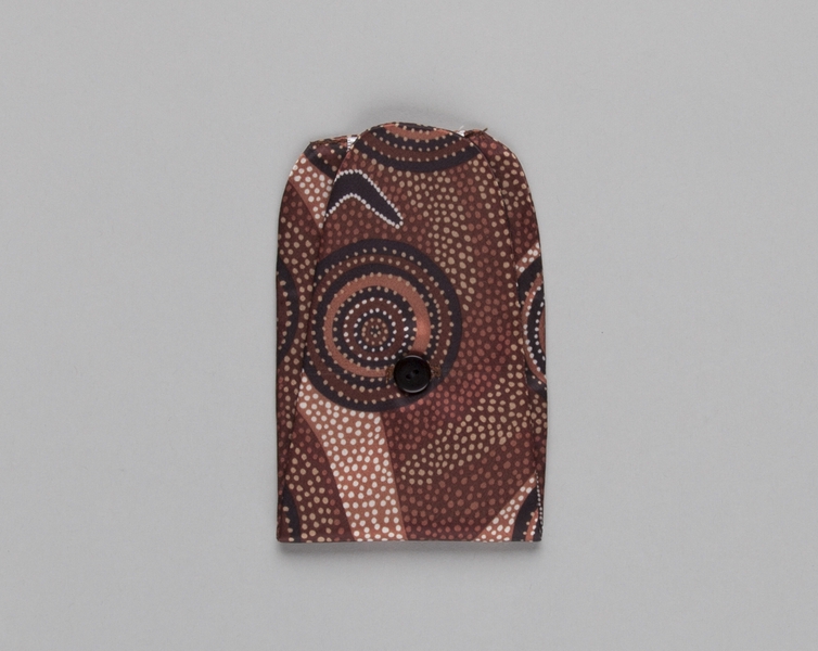 Image: flight attendant pocket square: Qantas Airways