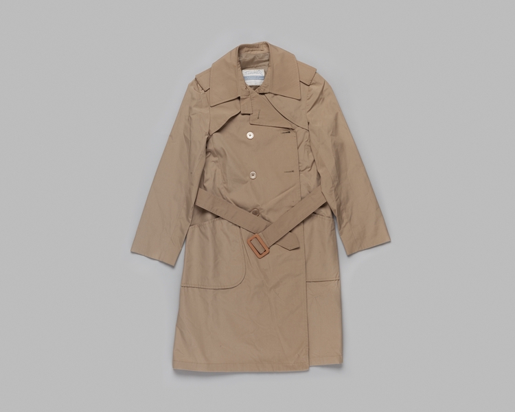 Image: flight attendant coat: United Airlines