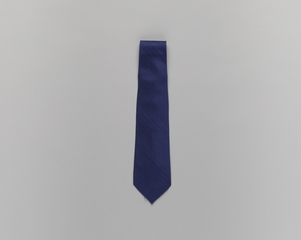 Image: flight attendant necktie (male): Cathay Pacific Airways