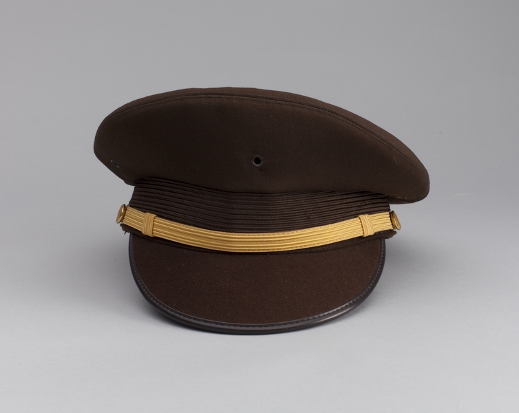 Image: flight officer cap: Horizon Air