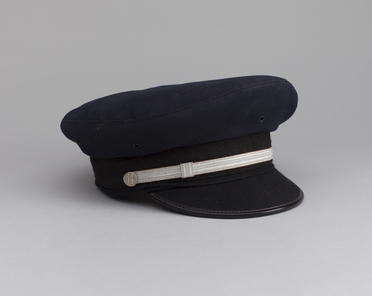 Image: flight officer cap: US Airways
