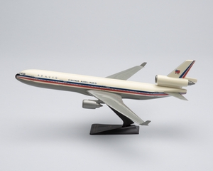 Image: model airplane: China Airlines, McDonnell Douglas MD-11