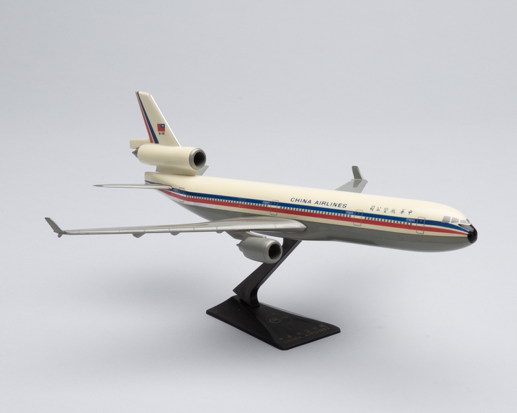 Image: model airplane: China Airlines, McDonnell Douglas MD-11
