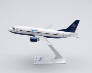 Image: model airplane: United Shuttle, Boeing 737-300
