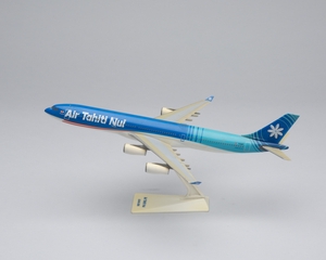 Image: model airplane: Air Tahiti Nui