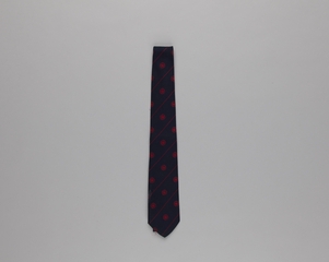 Image: uniform necktie: Air Canada
