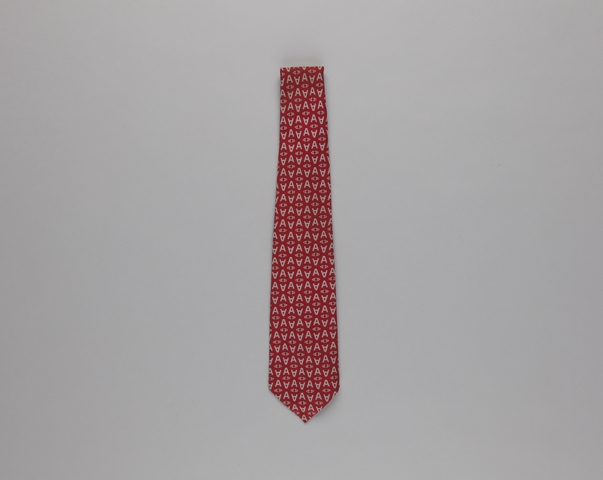 Uniform necktie: American Airlines