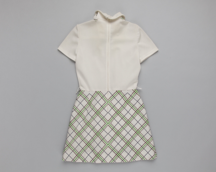 Image: air hostess dress: TWA (Trans World Airlines), summer