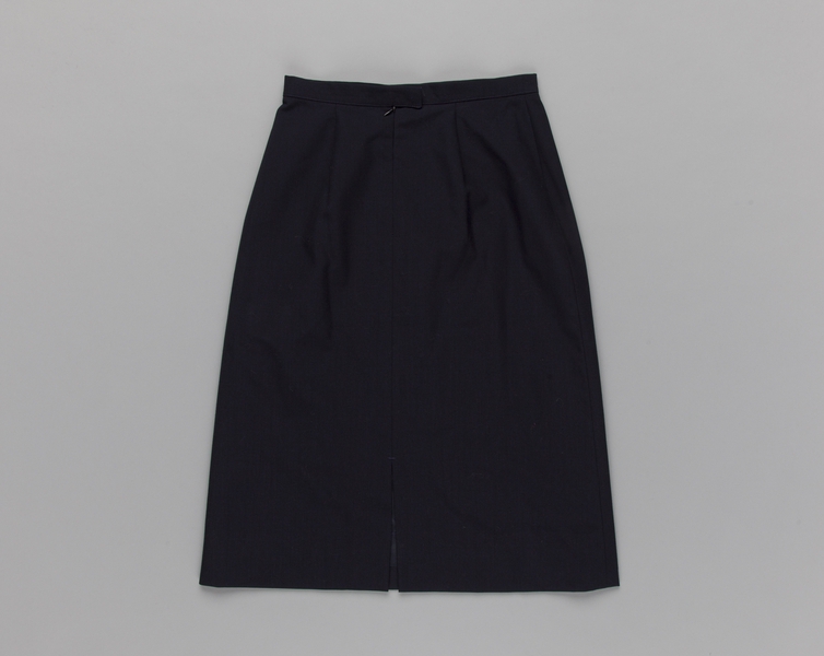 Image: flight attendant skirt: Delta Air Lines
