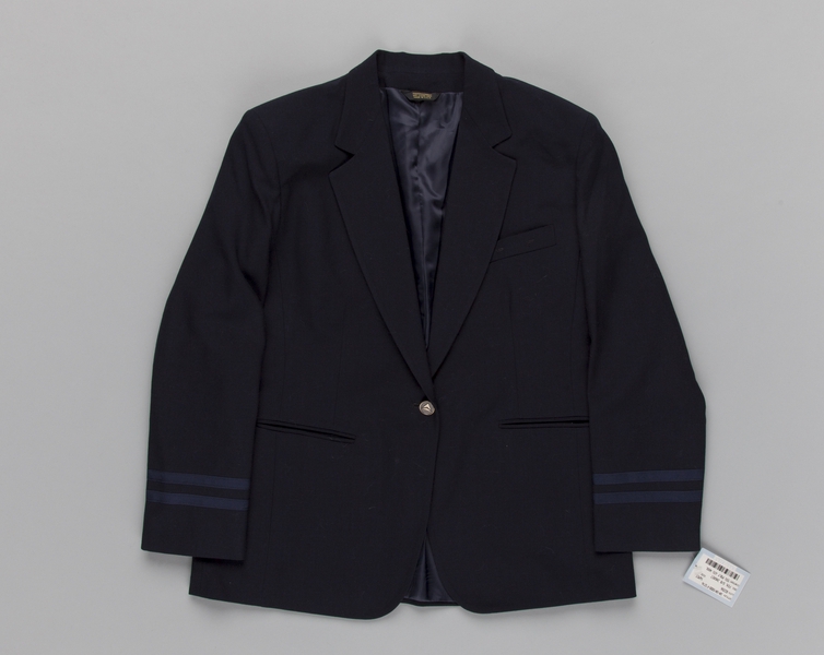 Image: flight attendant jacket: Delta Air Lines
