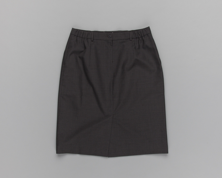 Image: flight attendant skirt: Delta Air Lines