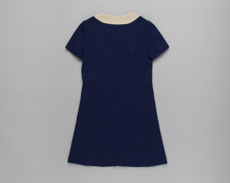 Image: stewardess dress: United Air Lines