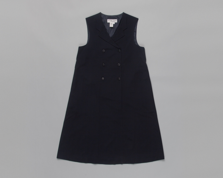 Image: flight attendant maternity dress: United Airlines