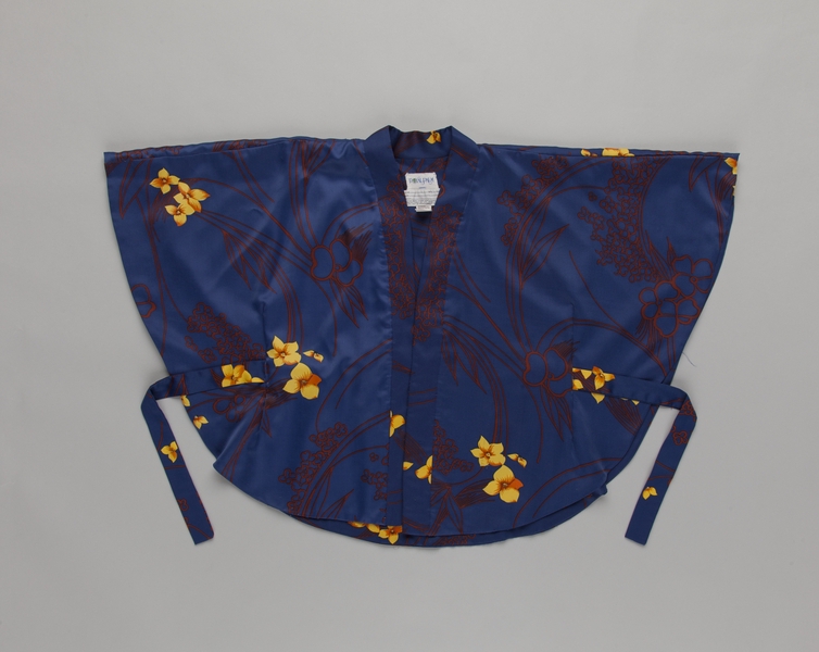 Image: flight attendant jacket: United Airlines