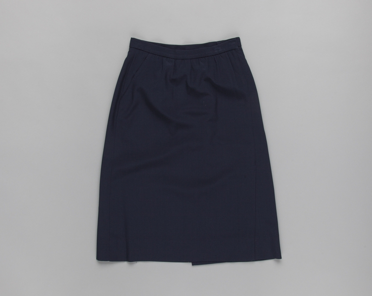 Image: flight attendant skirt: United Airlines