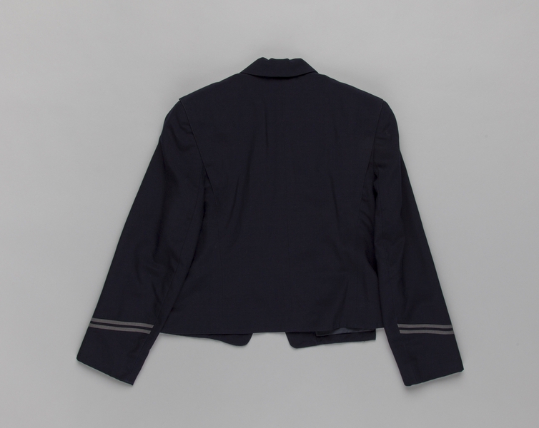 Image: flight attendant serving jacket: United Airlines