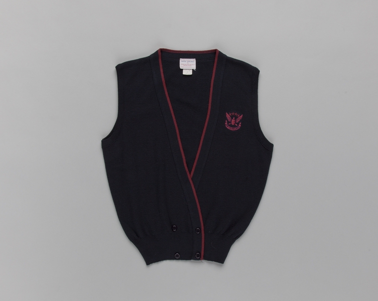 Image: flight attendant sweater vest: United Airlines