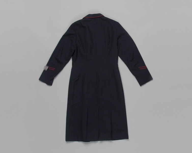 Image: flight attendant dress: United Airlines