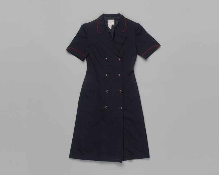 Image: flight attendant dress: United Airlines