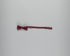 Image: flight attendant bow tie (male): United Airlines