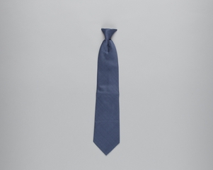 Image: flight attendant necktie (male): United Airlines