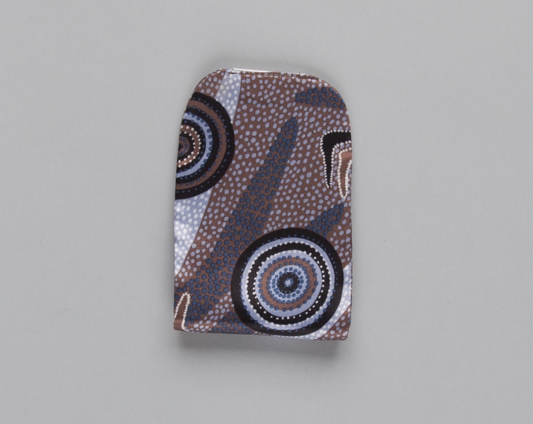 Image: flight attendant pocket square: Qantas Airways