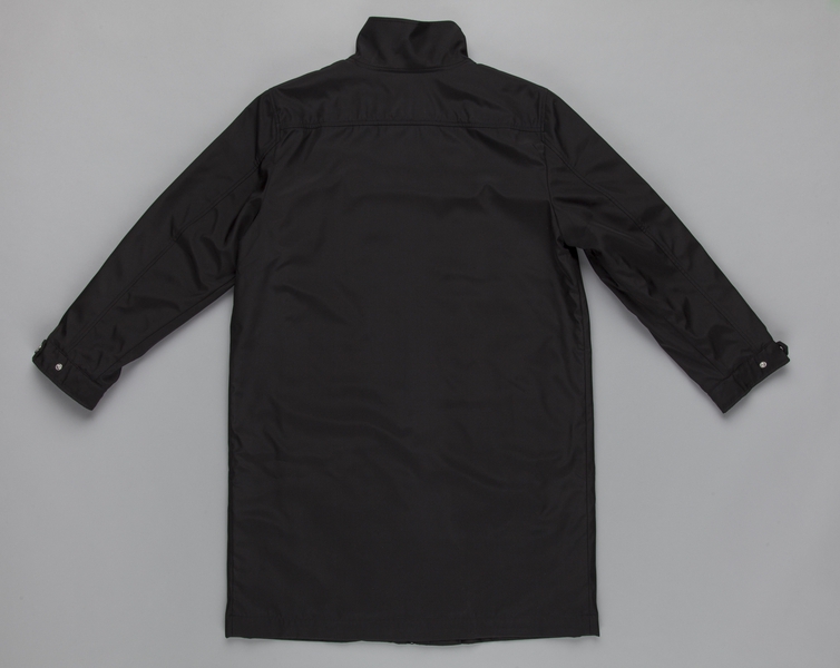 Image: flight attendant coat: Qantas Airways