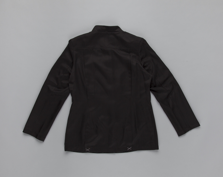 Image: flight attendant jacket: Qantas Airways