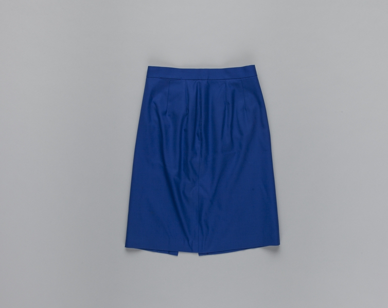 Image: flight attendant skirt: Air China