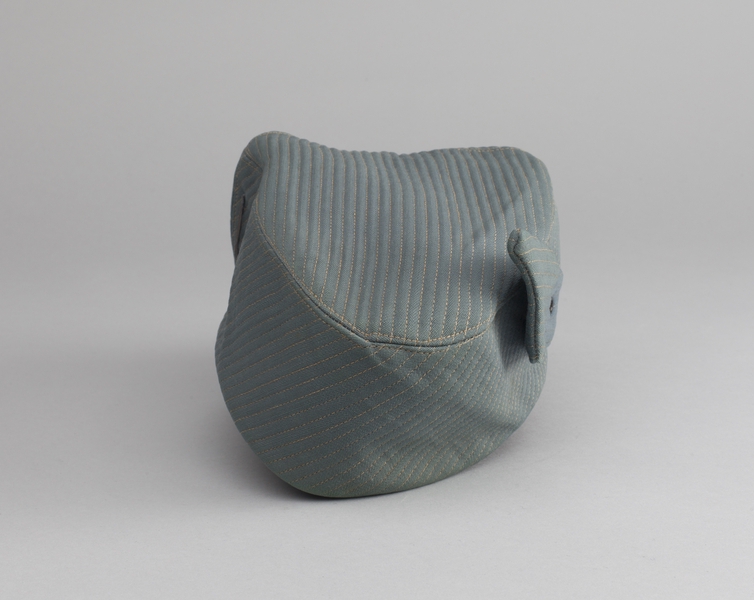 Image: stewardess hat: Pan American World Airways