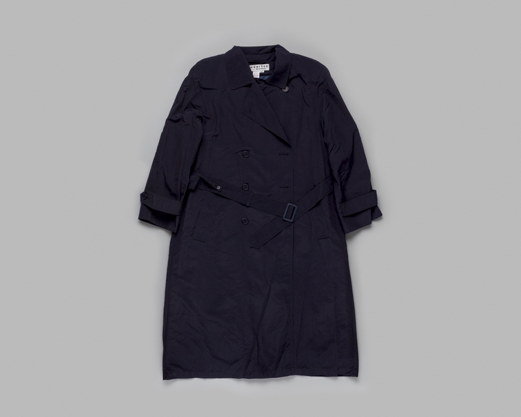 Image: flight attendant coat: United Airlines