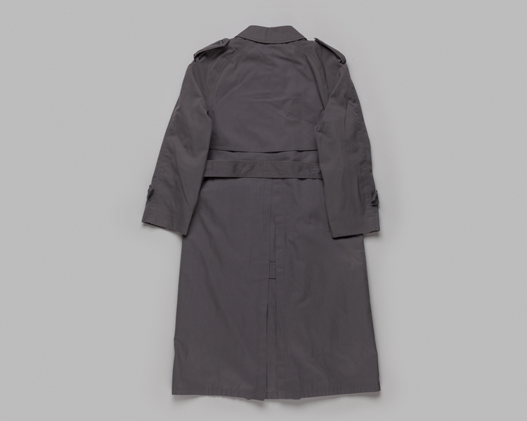 Image: flight attendant coat: United Airlines